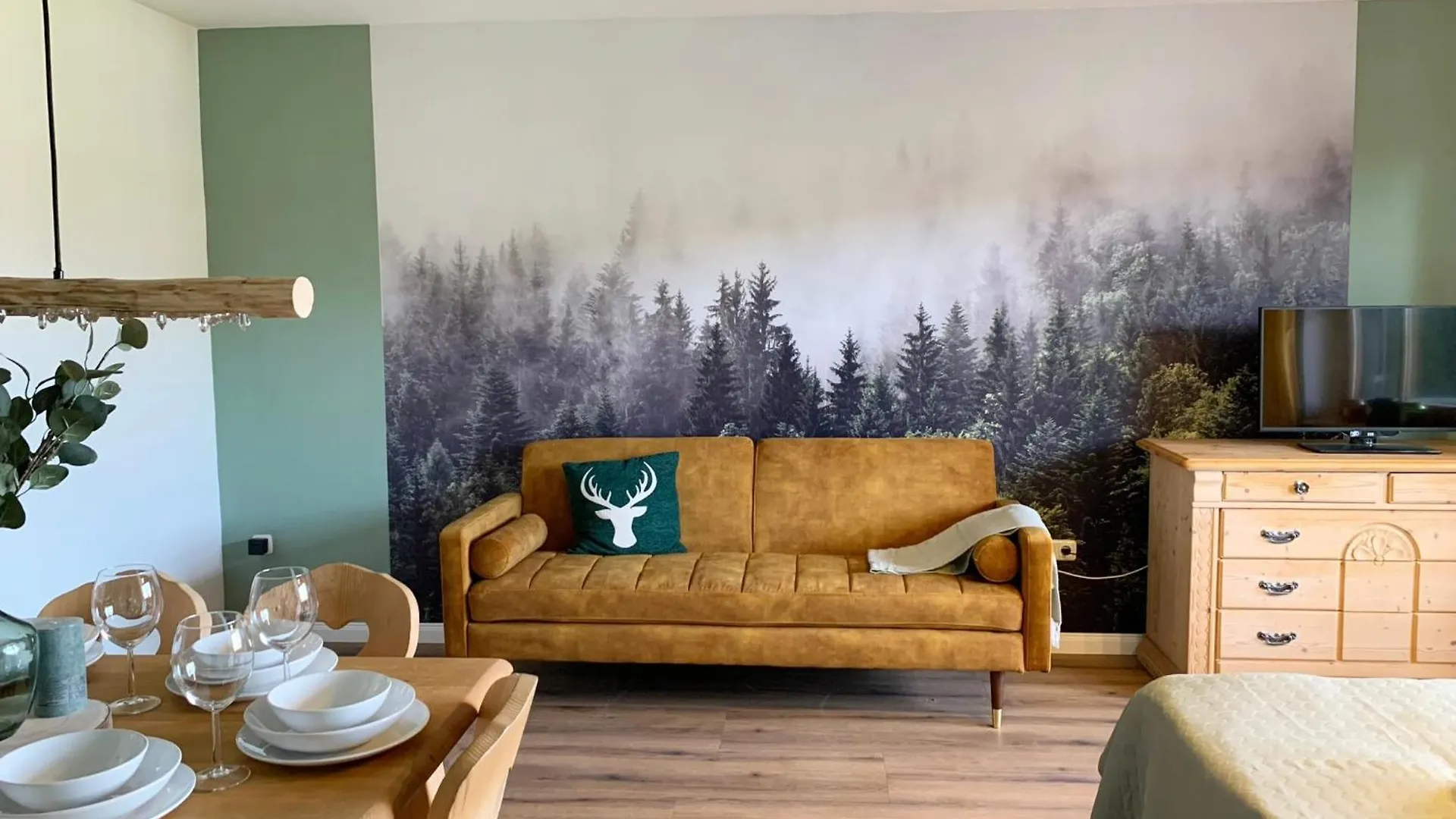 Lindners Hideaways - Bergnest Lodge - Bergblick Fewo 6 Pers Balkon Garten Hund Ski Unterkunft Luftkurort Oberreute Naehe Buchenegger Wasserfaelle Eistobel Bodensee